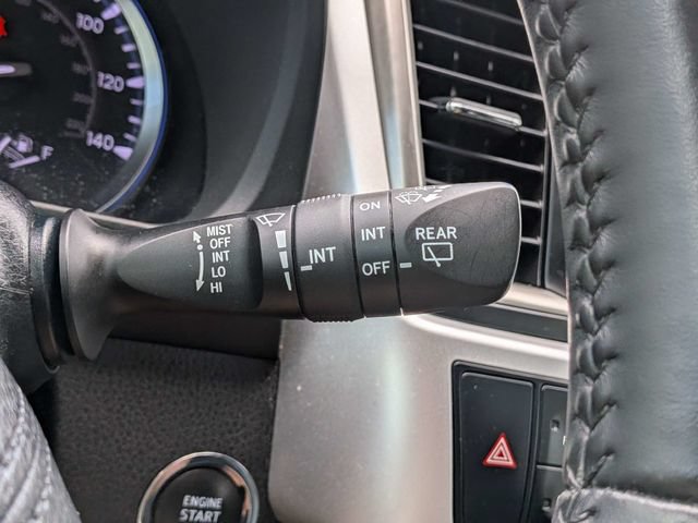 Used 2019 Toyota Highlander XLE FWD image 35