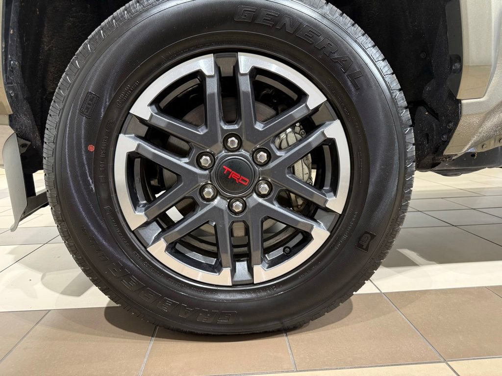Used 2025 Toyota Tacoma TRD Sport w/ TRD Sport Premium Package AWD/4WD image 9