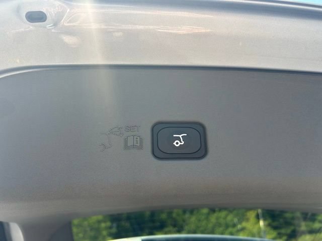 New 2025 Lincoln Nautilus Premier w/ Equipment Group 102A AWD/4WD image 27
