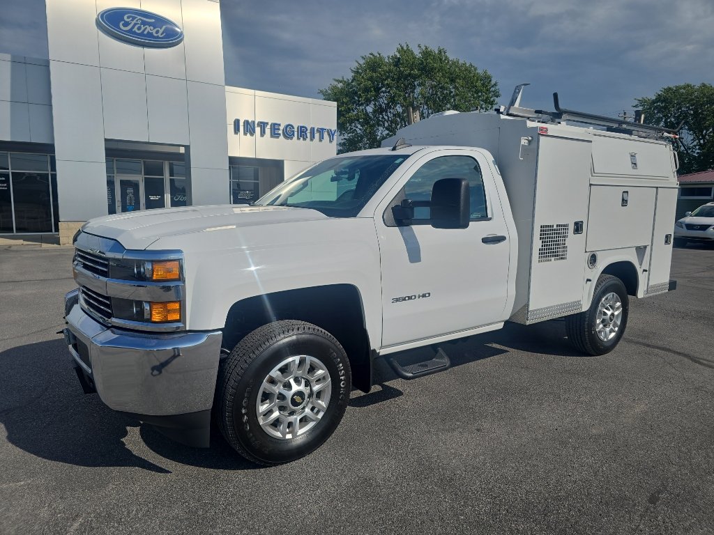 Used 2015 Chevrolet Silverado 3500 W/T RWD image 2