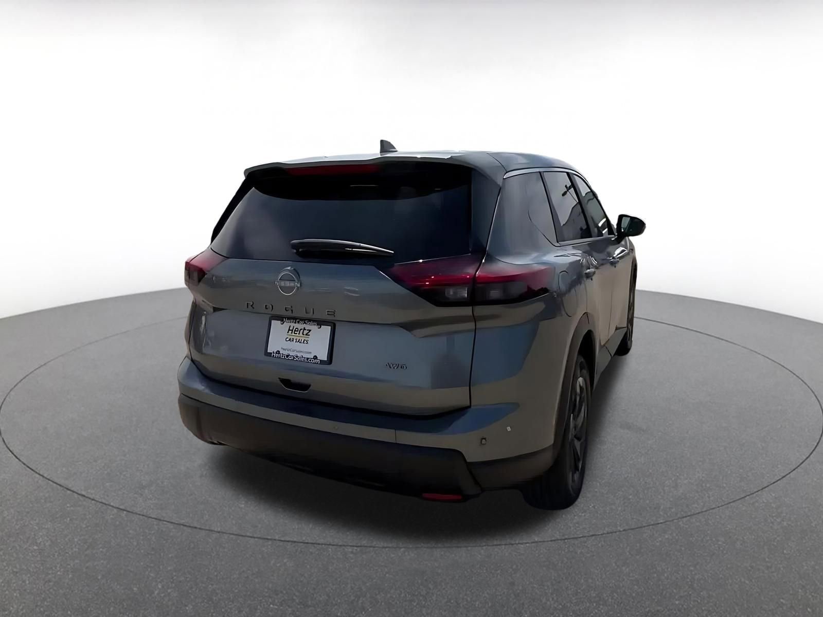 Used 2025 Nissan Rogue SV AWD/4WD image 15