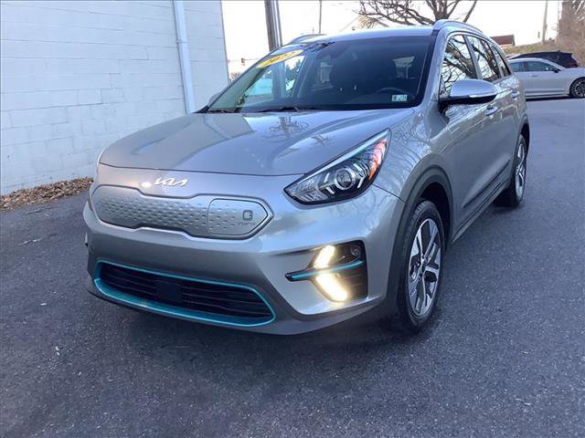 Certified 2022 Kia Niro EX w/ Cold Weather Package image 1