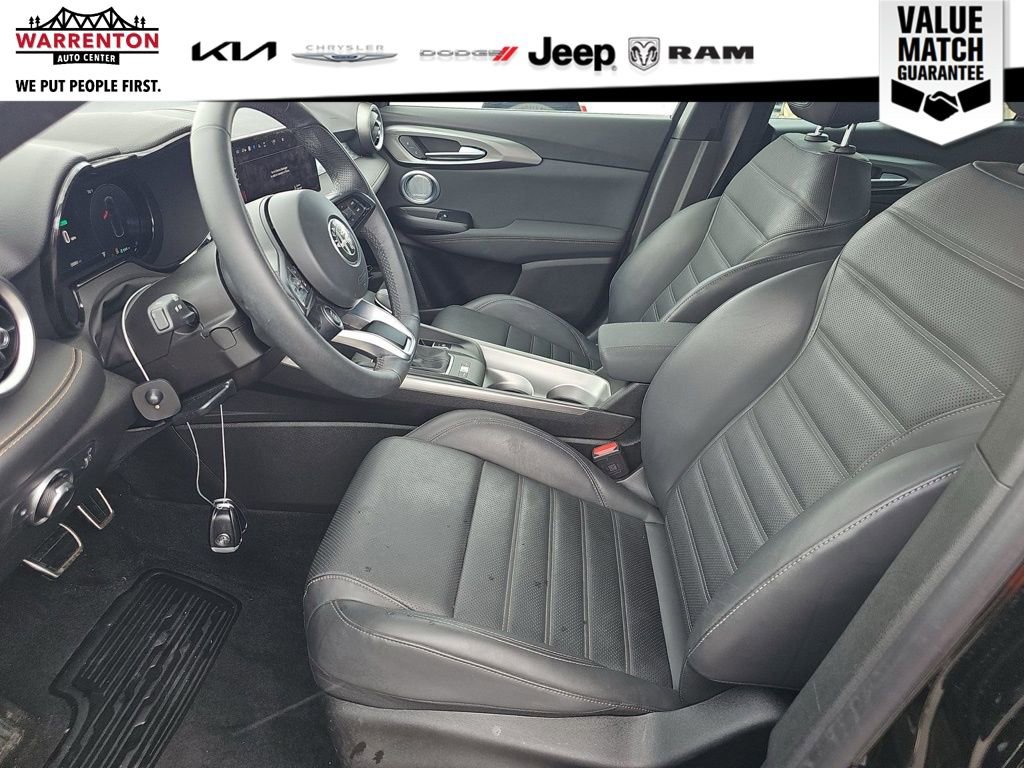 Used 2025 Alfa Romeo Tonale Veloce w/ Premium Package image 22