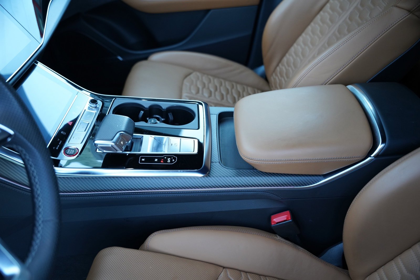 Used 2024 Audi RS Q8 image 30