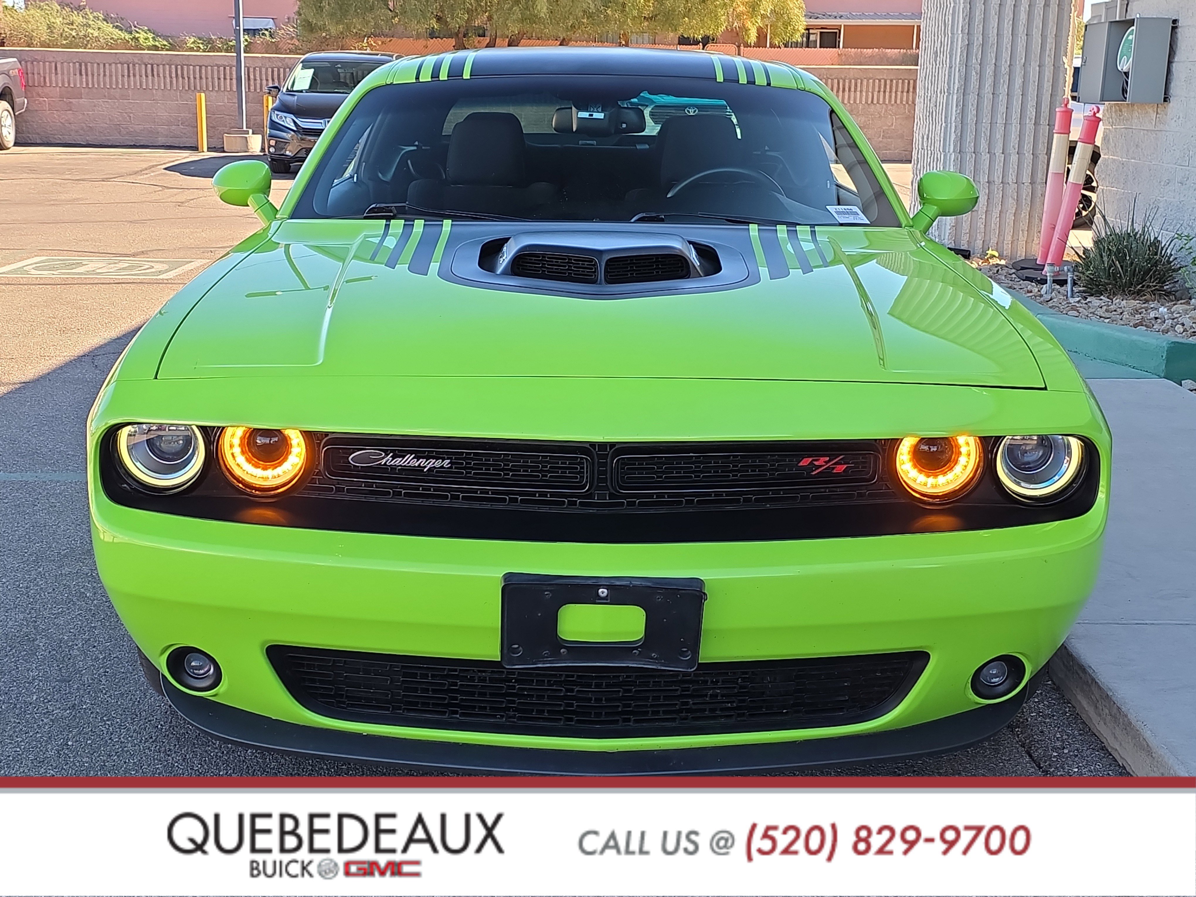 Used 2015 Dodge Challenger R/T image 2