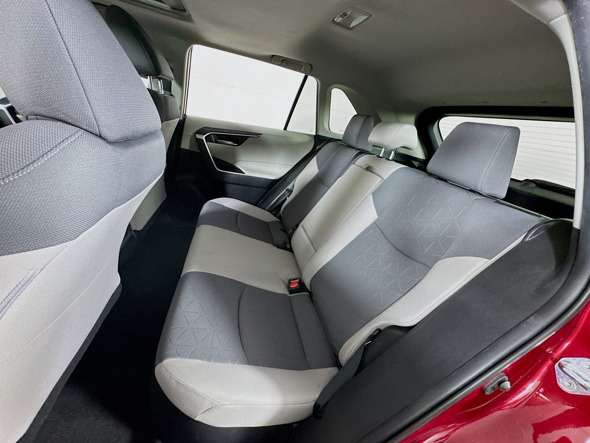 Certified 2021 Toyota RAV4 XLE w/ Convenience Package AWD/4WD image 18