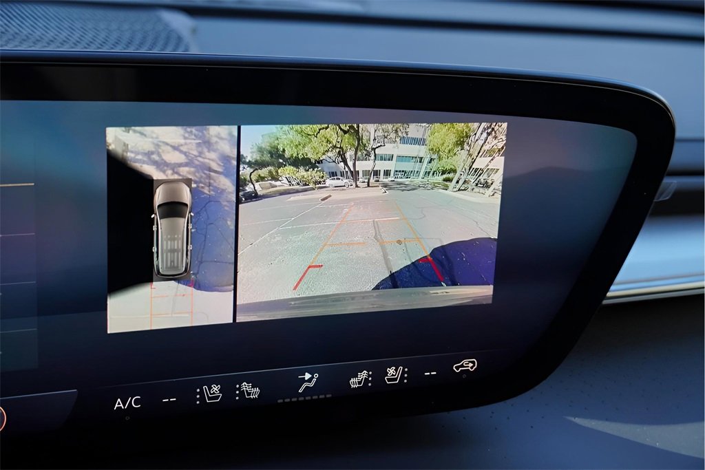 New 2026 Buick Enclave Avenir image 13