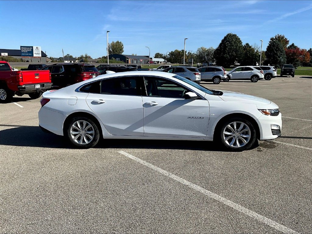 Used 2022 Chevrolet Malibu LT FWD image 4