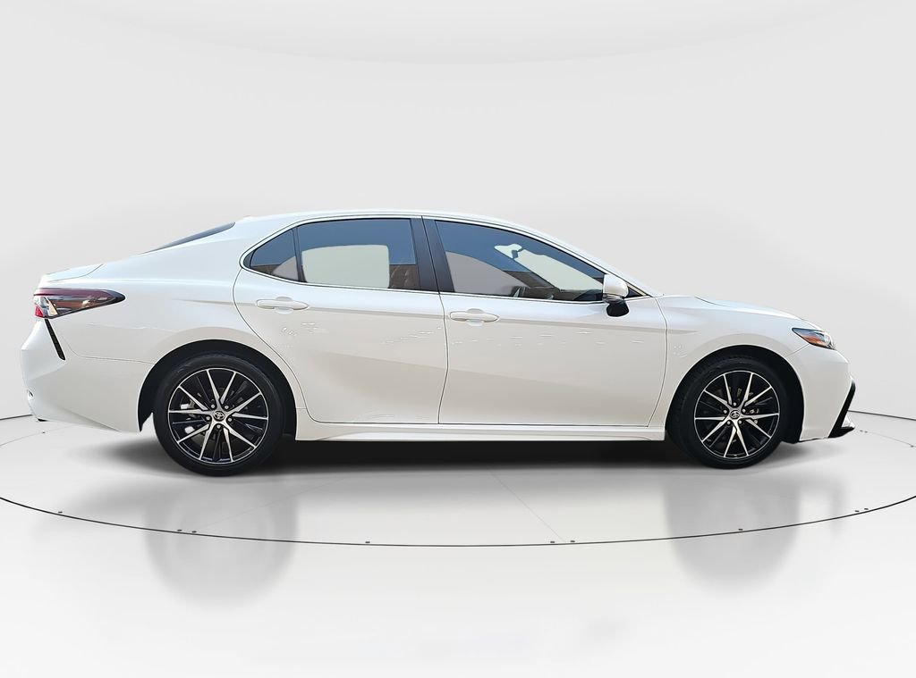 Certified 2024 Toyota Camry SE image 4