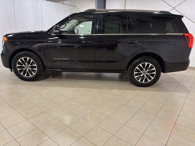 Used 2025 Ford Expedition Platinum AWD/4WD image 2