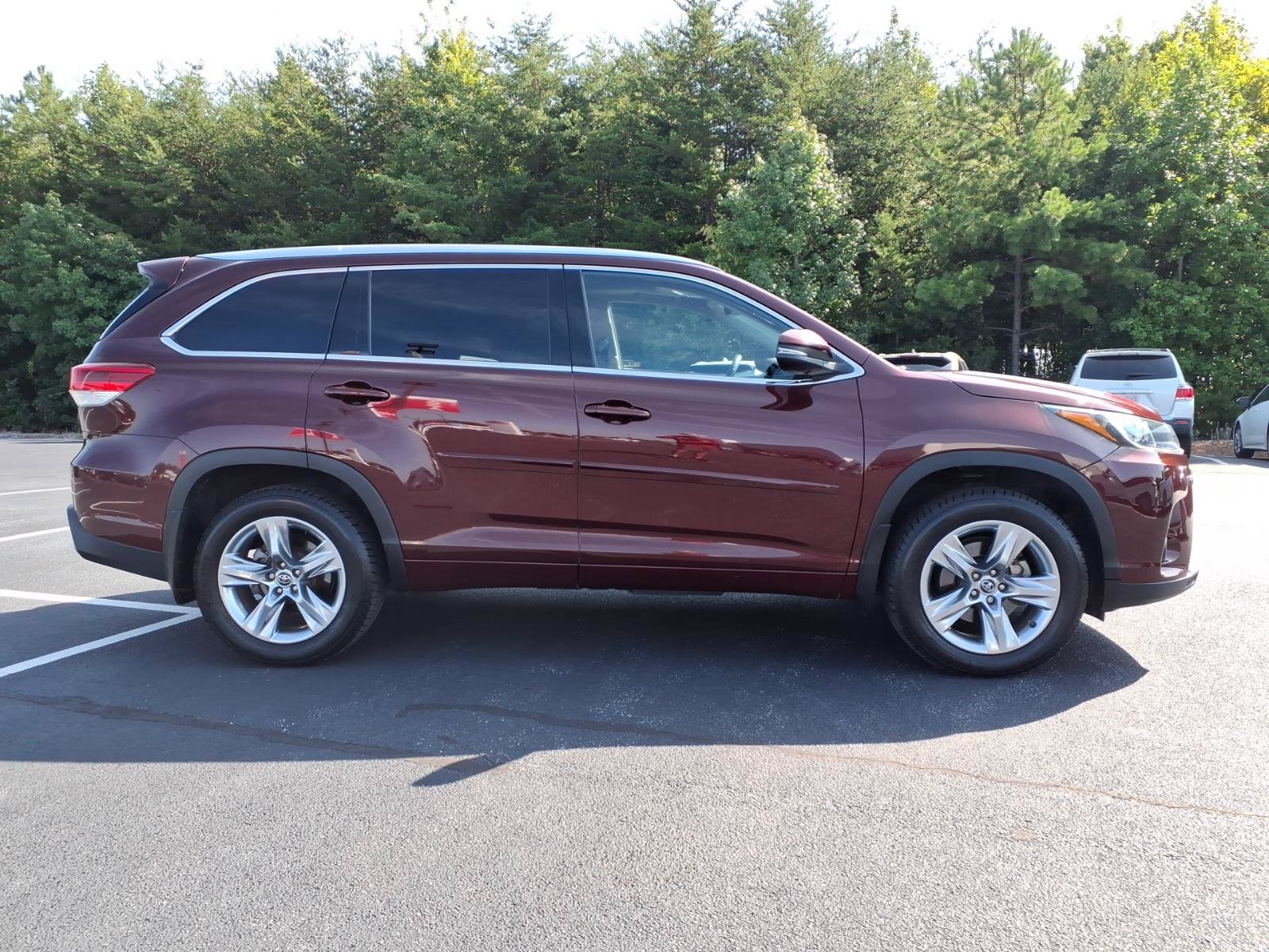 Used 2018 Toyota Highlander Limited w/ Protection Package #3 AWD/4WD image 6