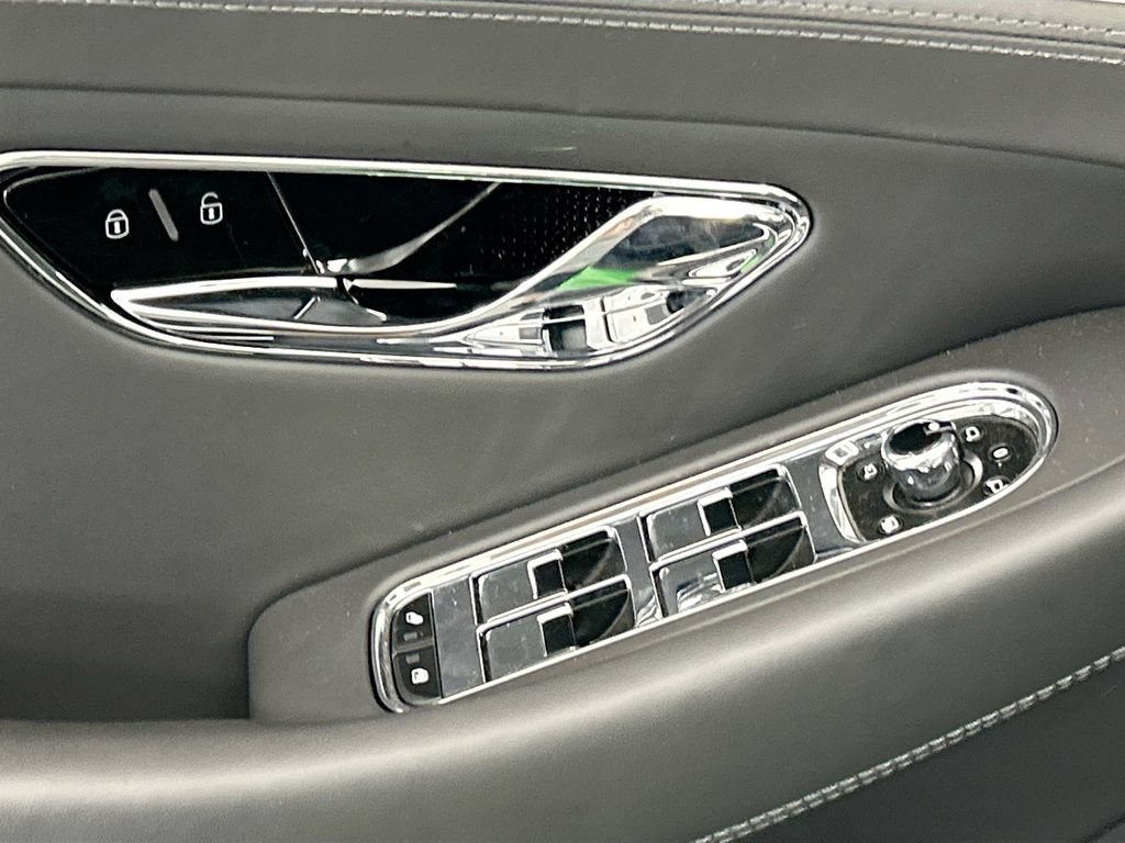 Used 2024 Bentley Continental GT AWD/4WD image 29