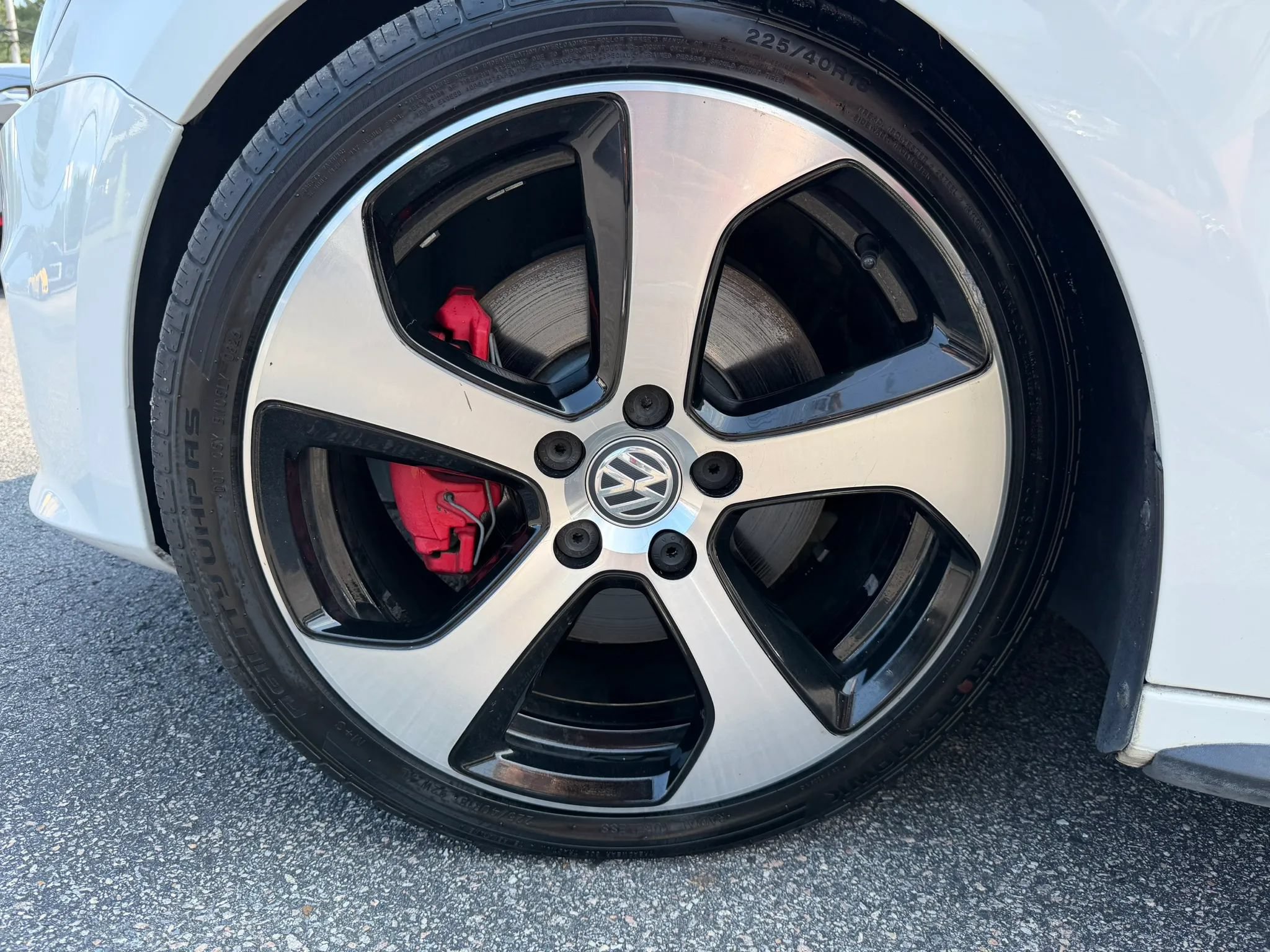 Used 2014 Volkswagen Jetta GLI Autobahn FWD image 34