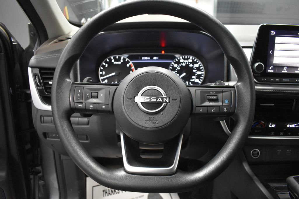 Used 2022 Nissan Rogue SV image 22