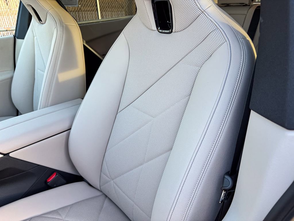 Used 2026 BMW iX xDrive60 image 16