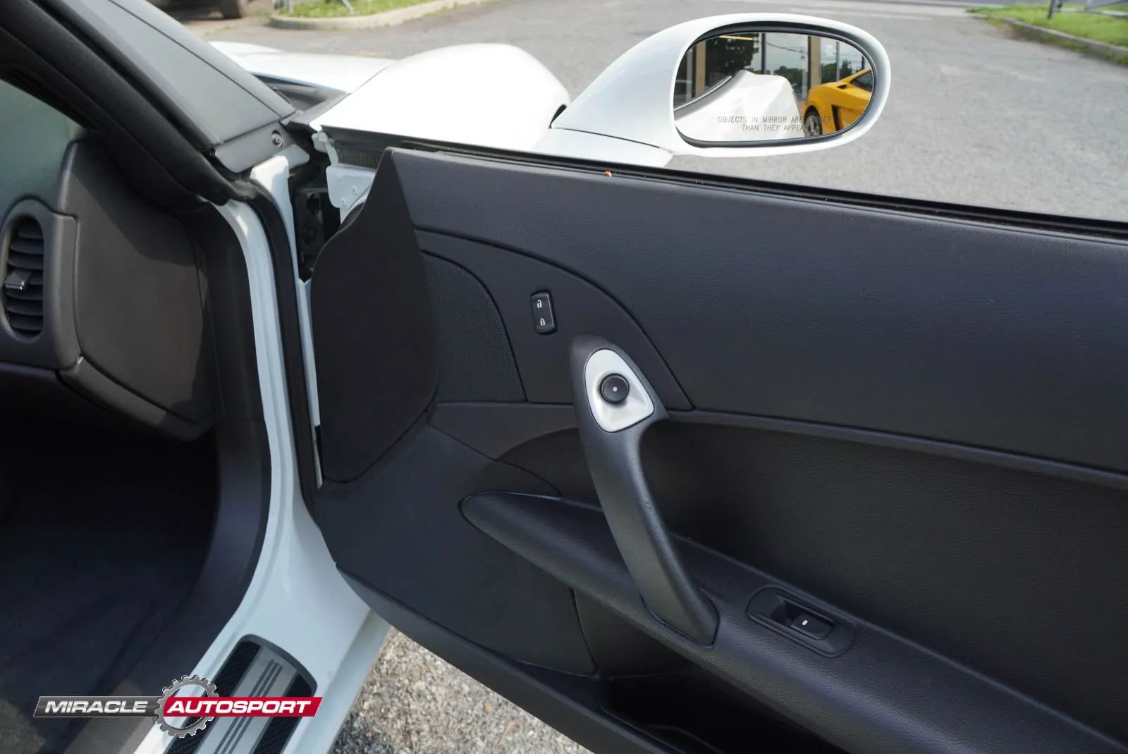 Used 2009 Chevrolet Corvette Convertible w/ Preferred Equipment Group RWD image 25