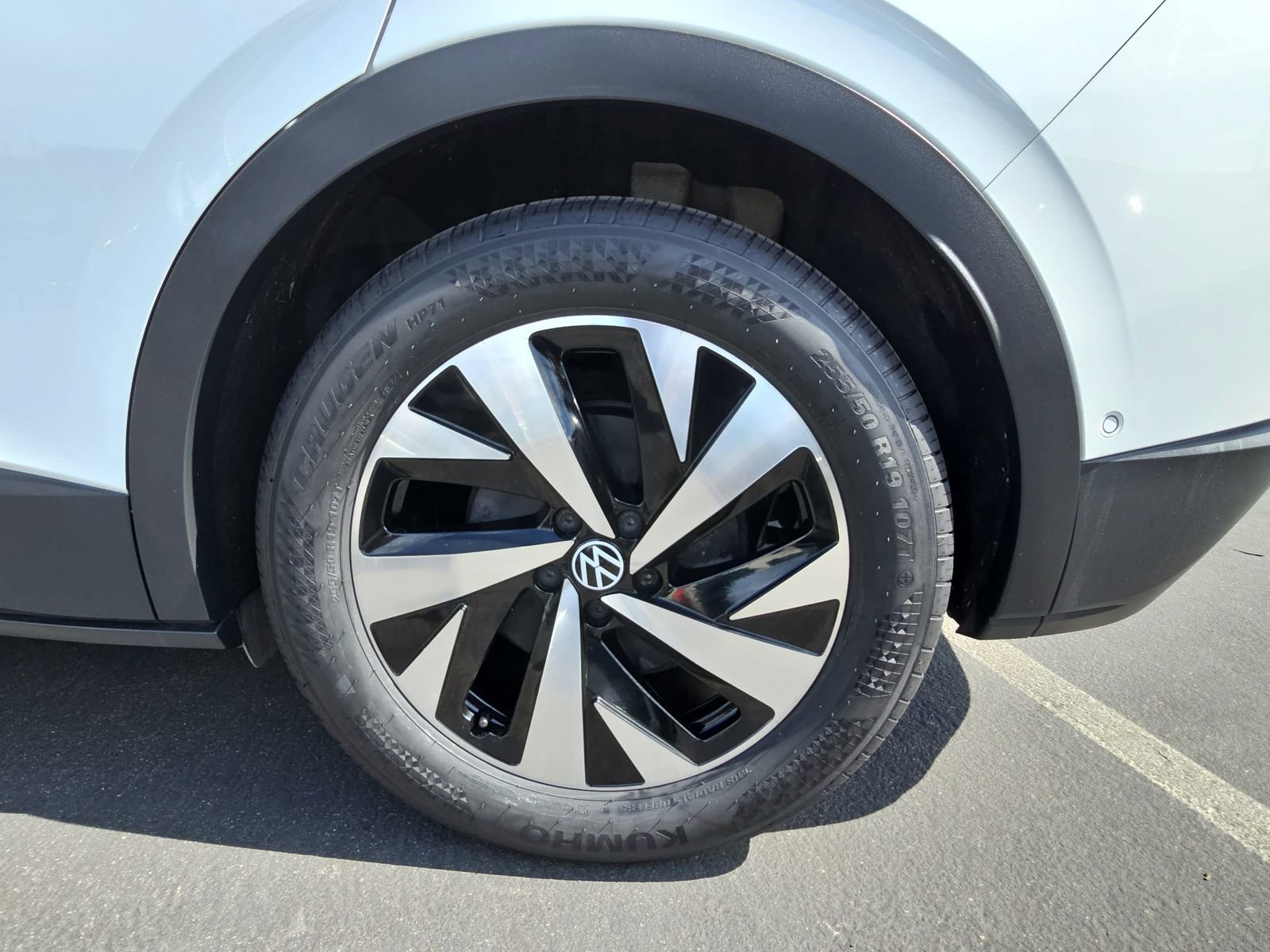 Certified 2023 Volkswagen ID.4 Pro image 33