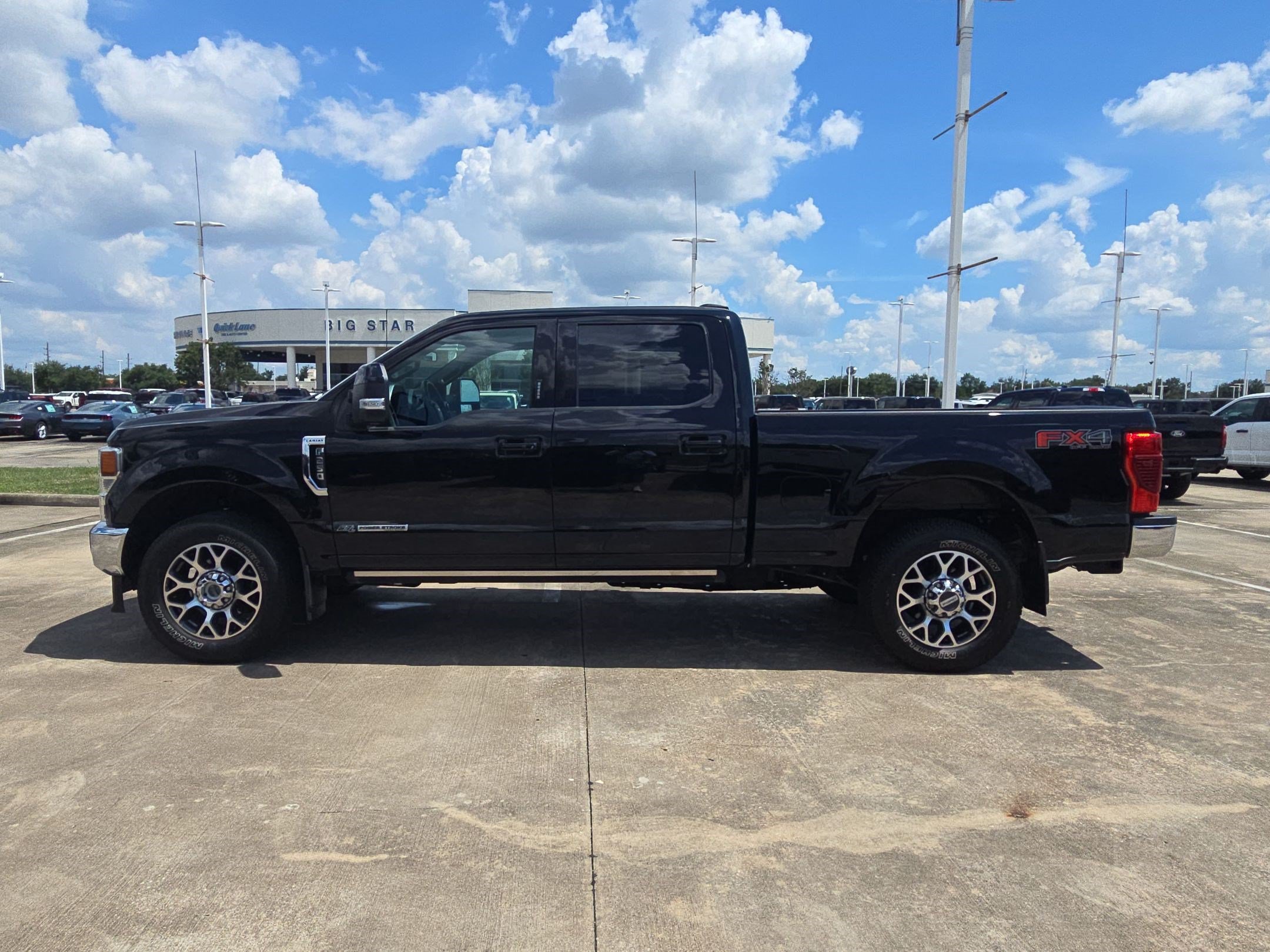 Used 2022 Ford F250 Lariat w/ Lariat Ultimate Package AWD/4WD image 9