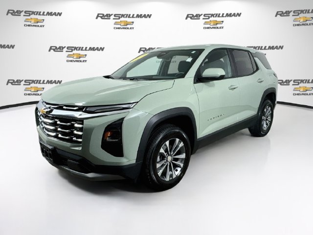 Used 2026 Chevrolet Equinox LT AWD/4WD image 3
