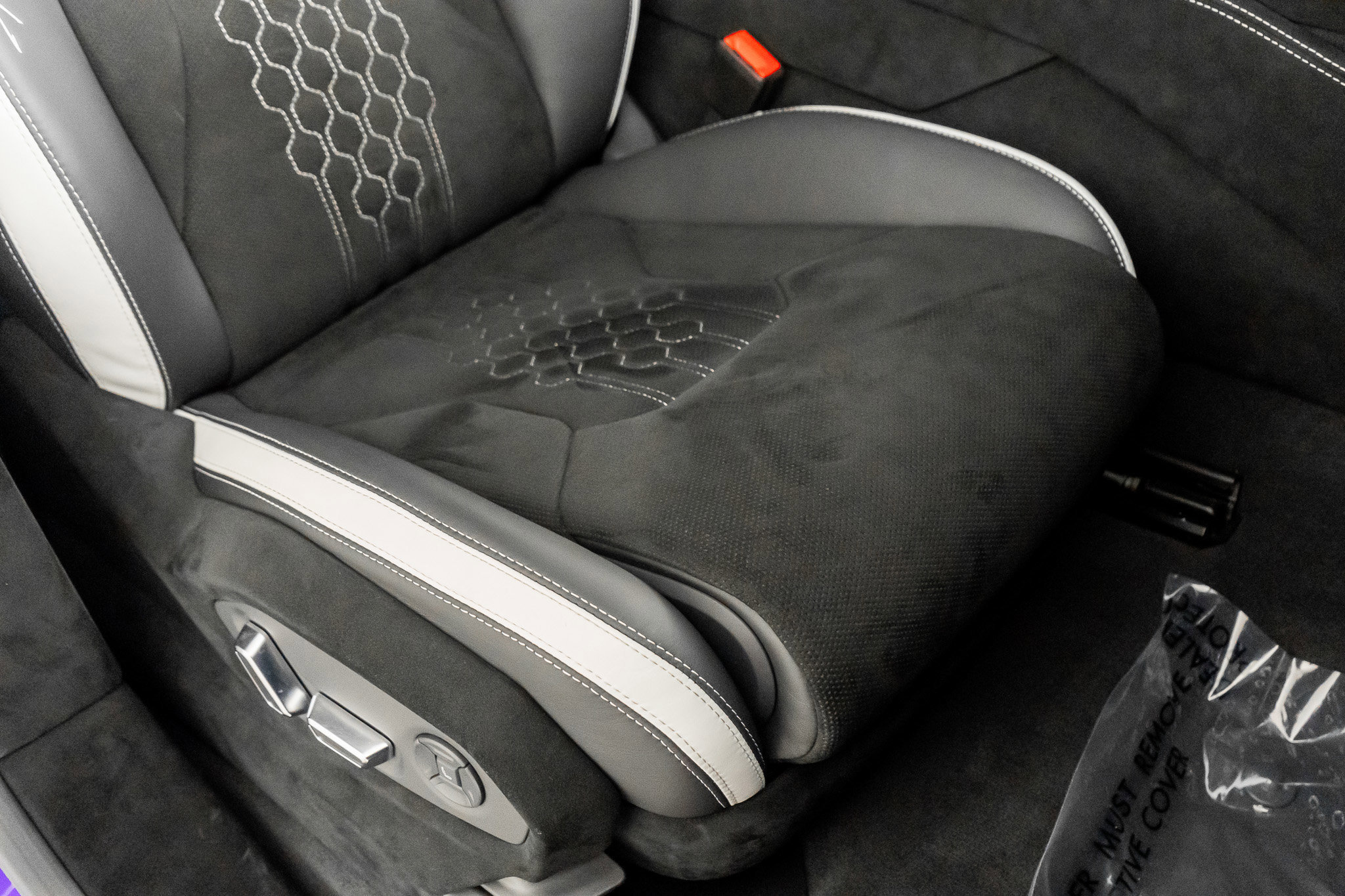 Used 2024 Lamborghini Urus Performante image 37