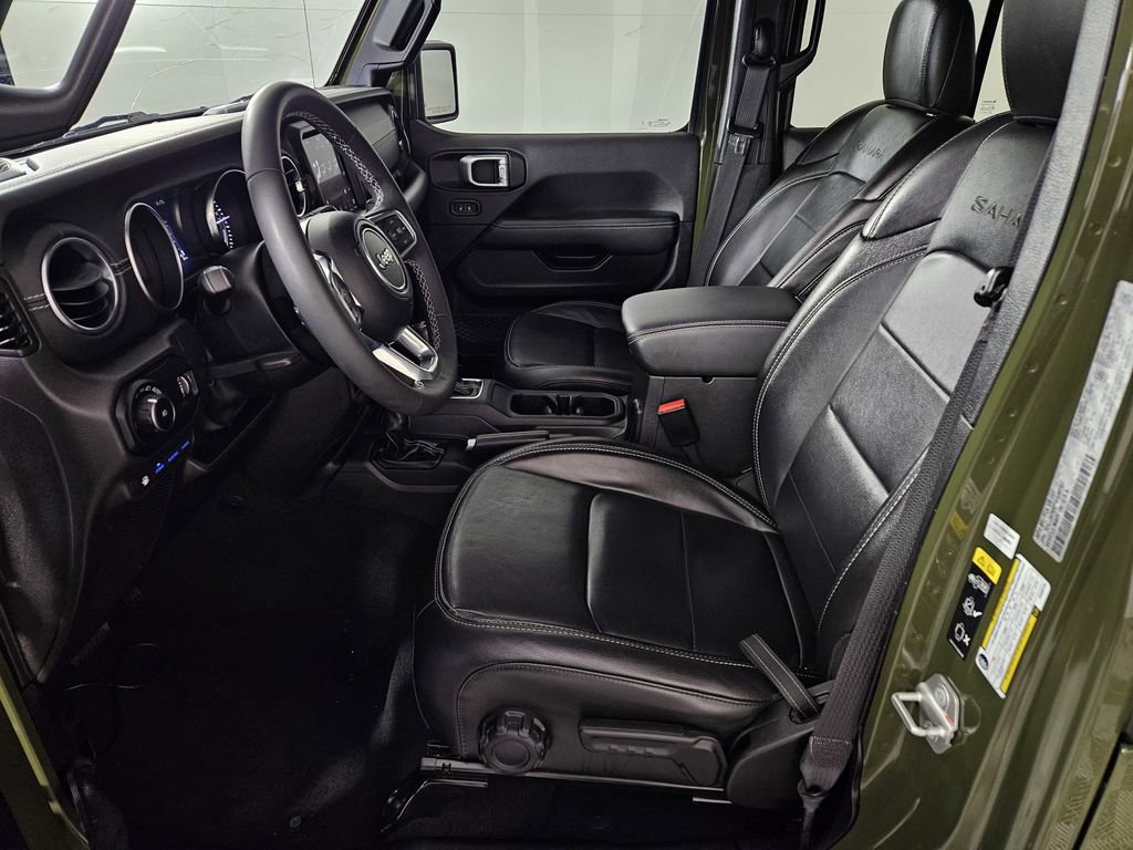 Used 2023 Jeep Wrangler Unlimited Sahara image 22