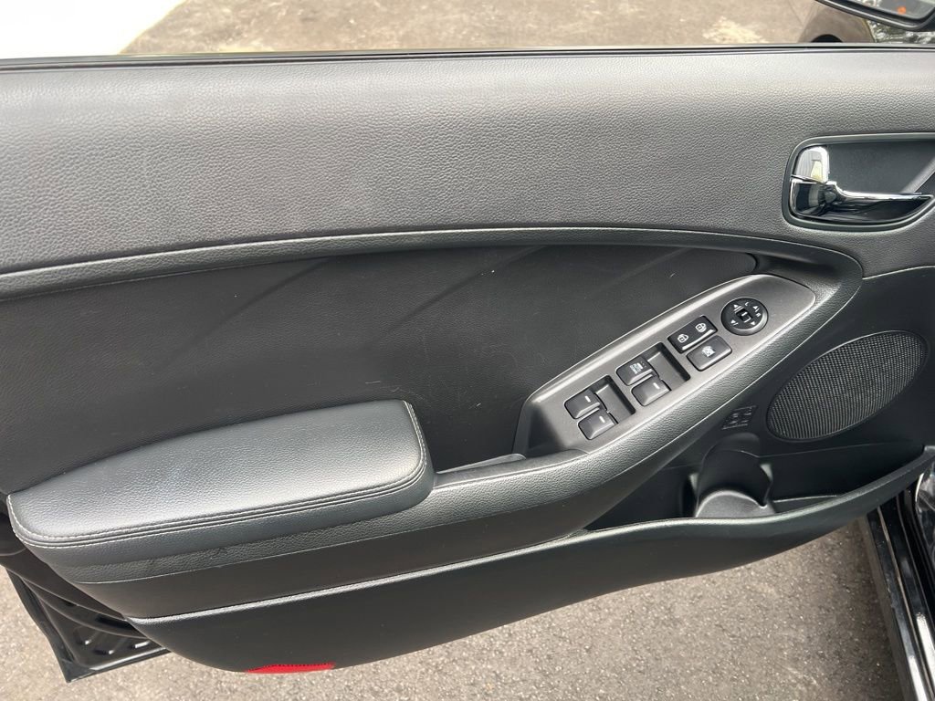 Certified 2016 Kia Forte LX image 7