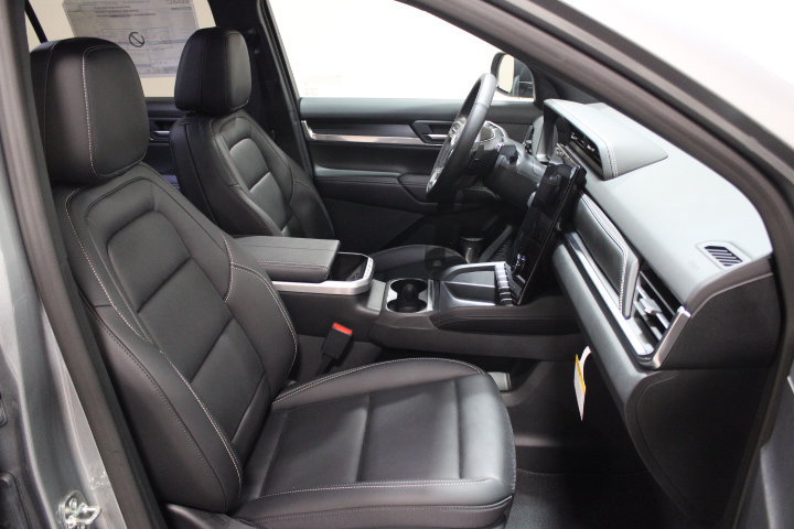 New 2027 GMC Terrain Elevation w/ Elevation Premium Package AWD/4WD image 24