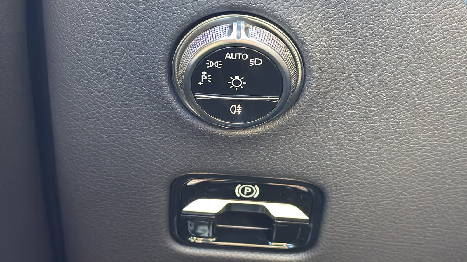 New 2026 Mercedes-Benz GLC 300 4MATIC image 18