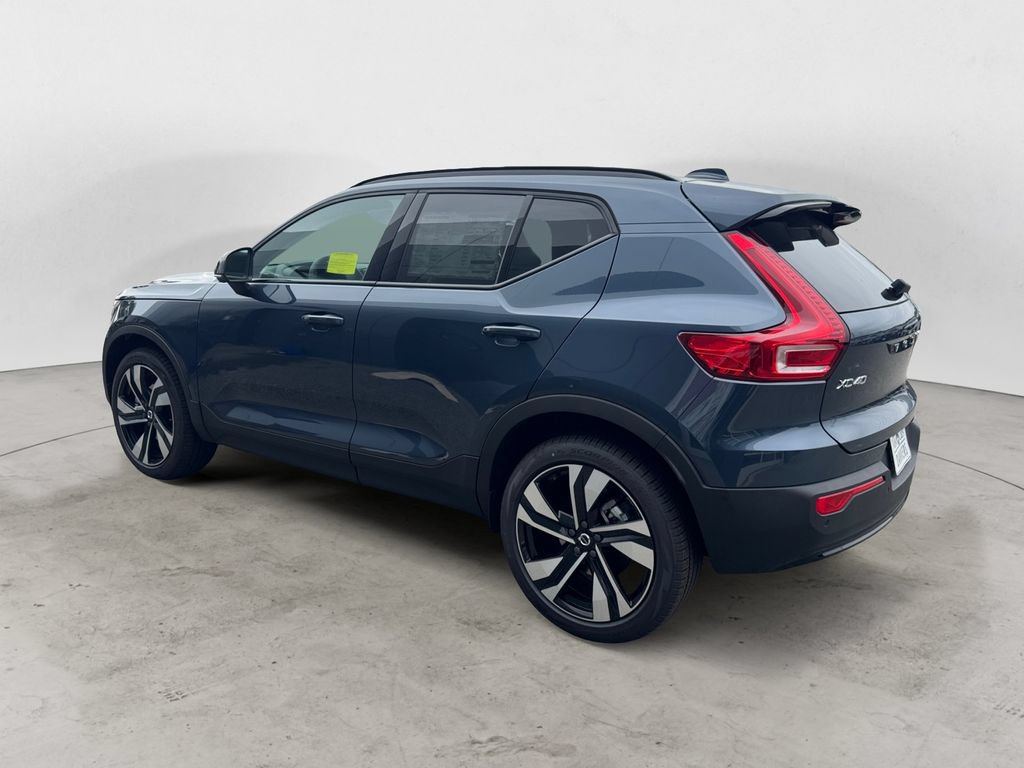 New 2026 Volvo XC40 B5 Ultra w/ Protection Package Premier AWD/4WD image 4