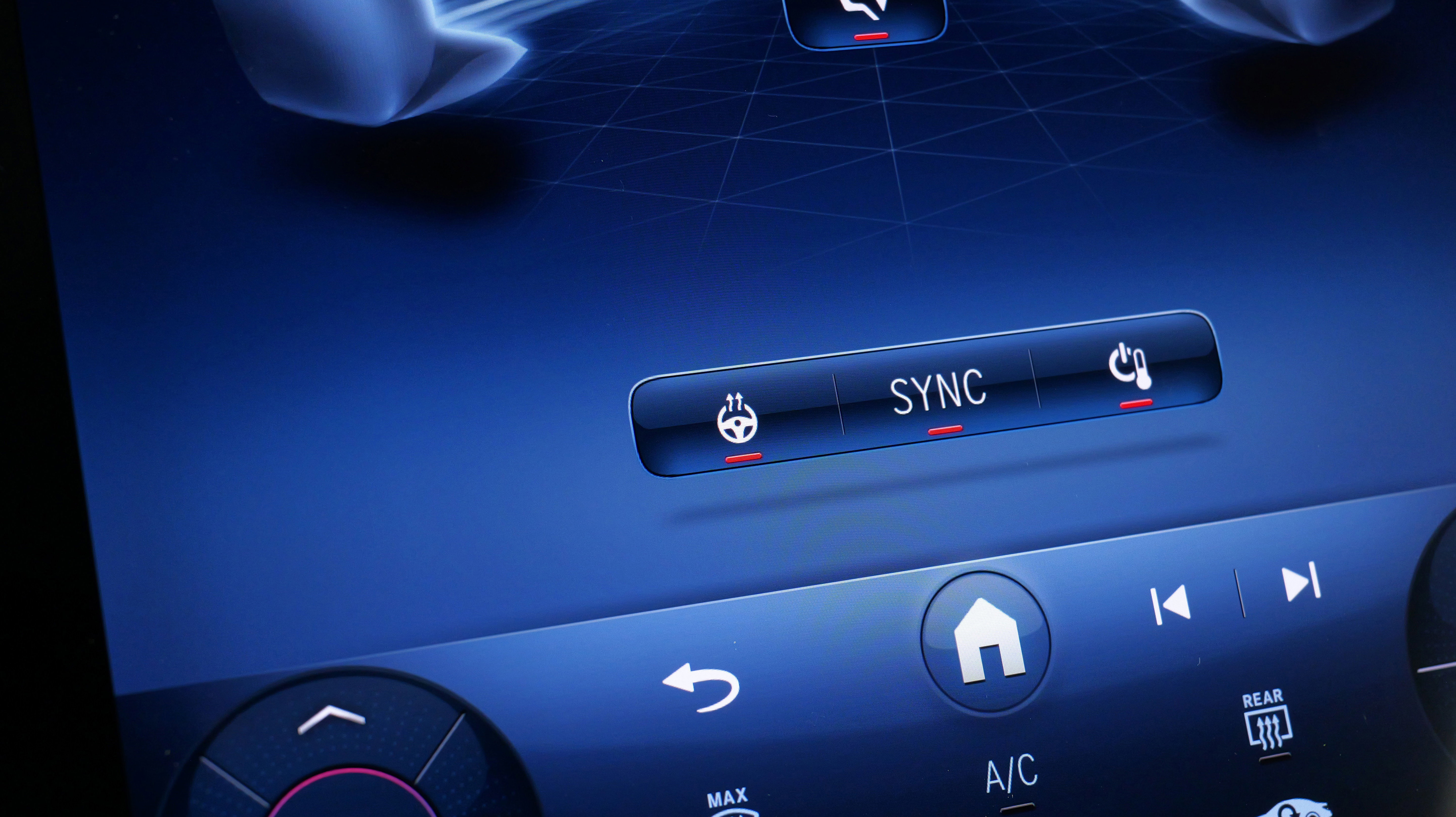 Used 2024 Mercedes-Benz CLE 300 4MATIC Cabriolet image 50