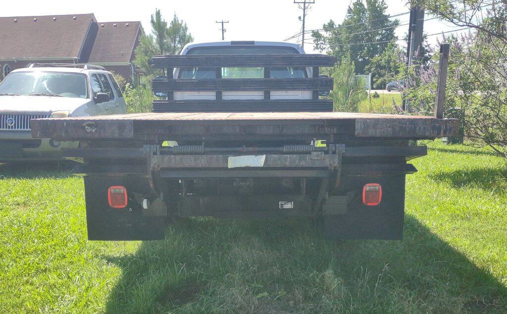 Used 2006 Ford F350 2WD Regular Cab DRW Super Duty image 6