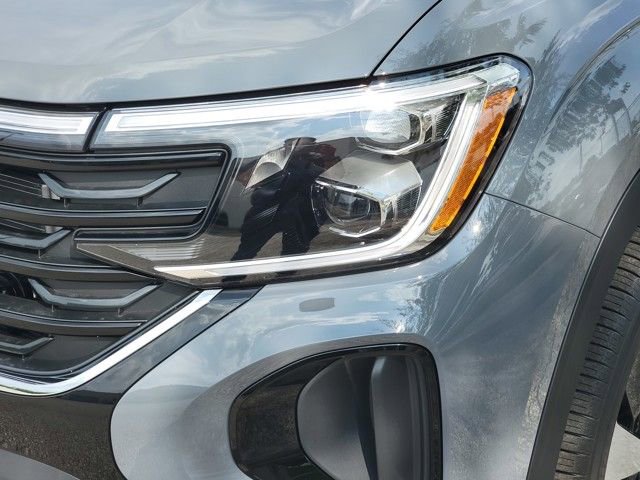 New 2026 Volkswagen Atlas Cross Sport SE image 10