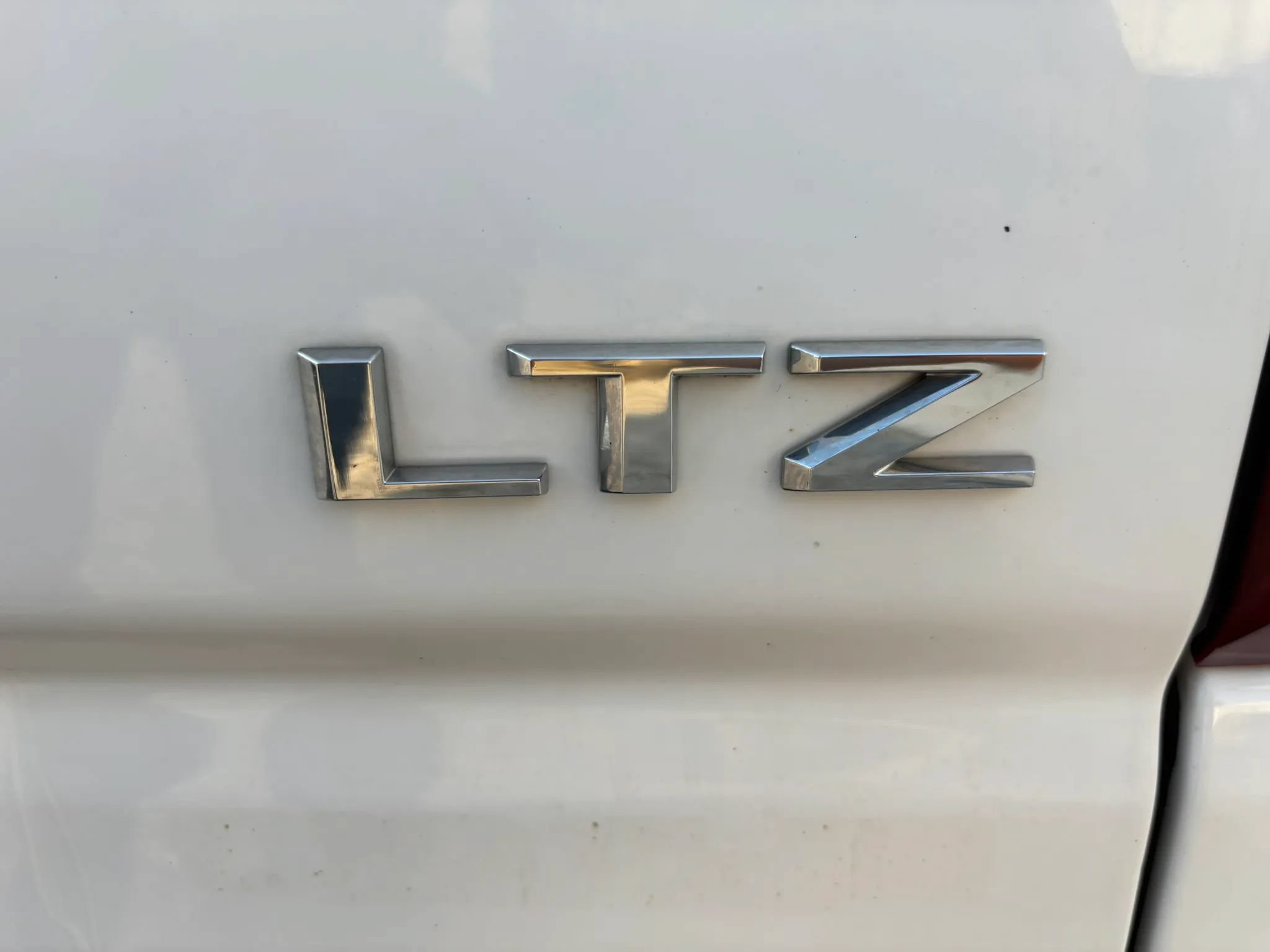 Used 2021 Chevrolet Silverado 1500 LTZ AWD/4WD image 7