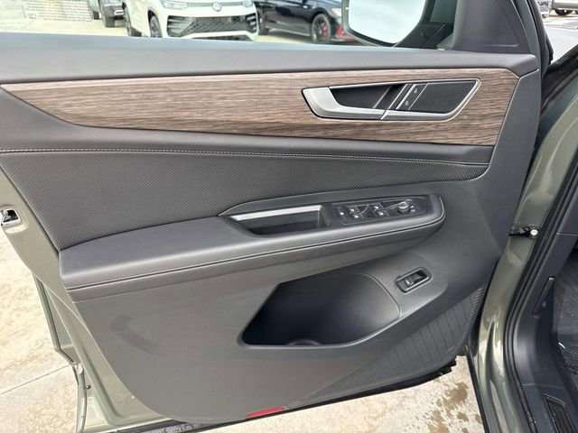 Certified 2025 Volkswagen Atlas SEL image 10