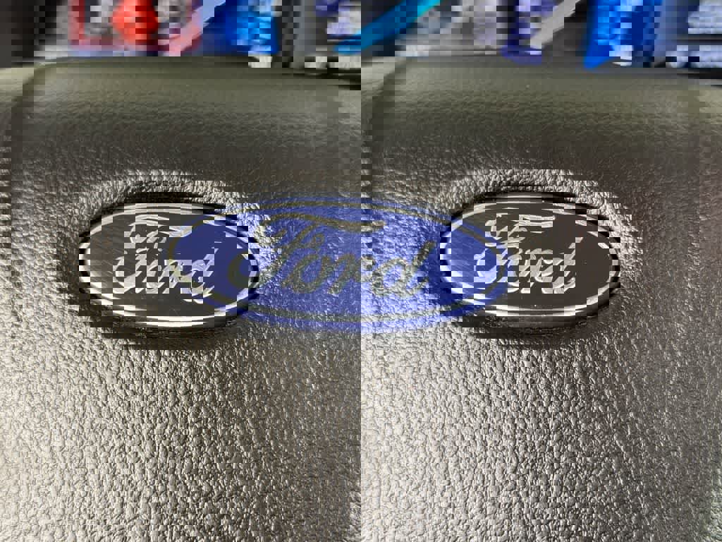 Used 2021 Ford Edge SEL w/ Convenience Package image 25