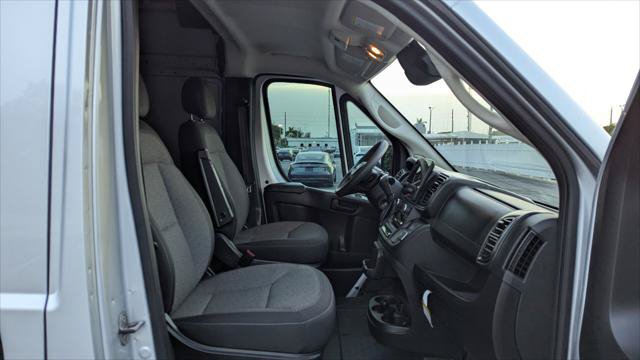 Used 2024 RAM ProMaster 2500 w/ Premium Convenience Group FWD image 19