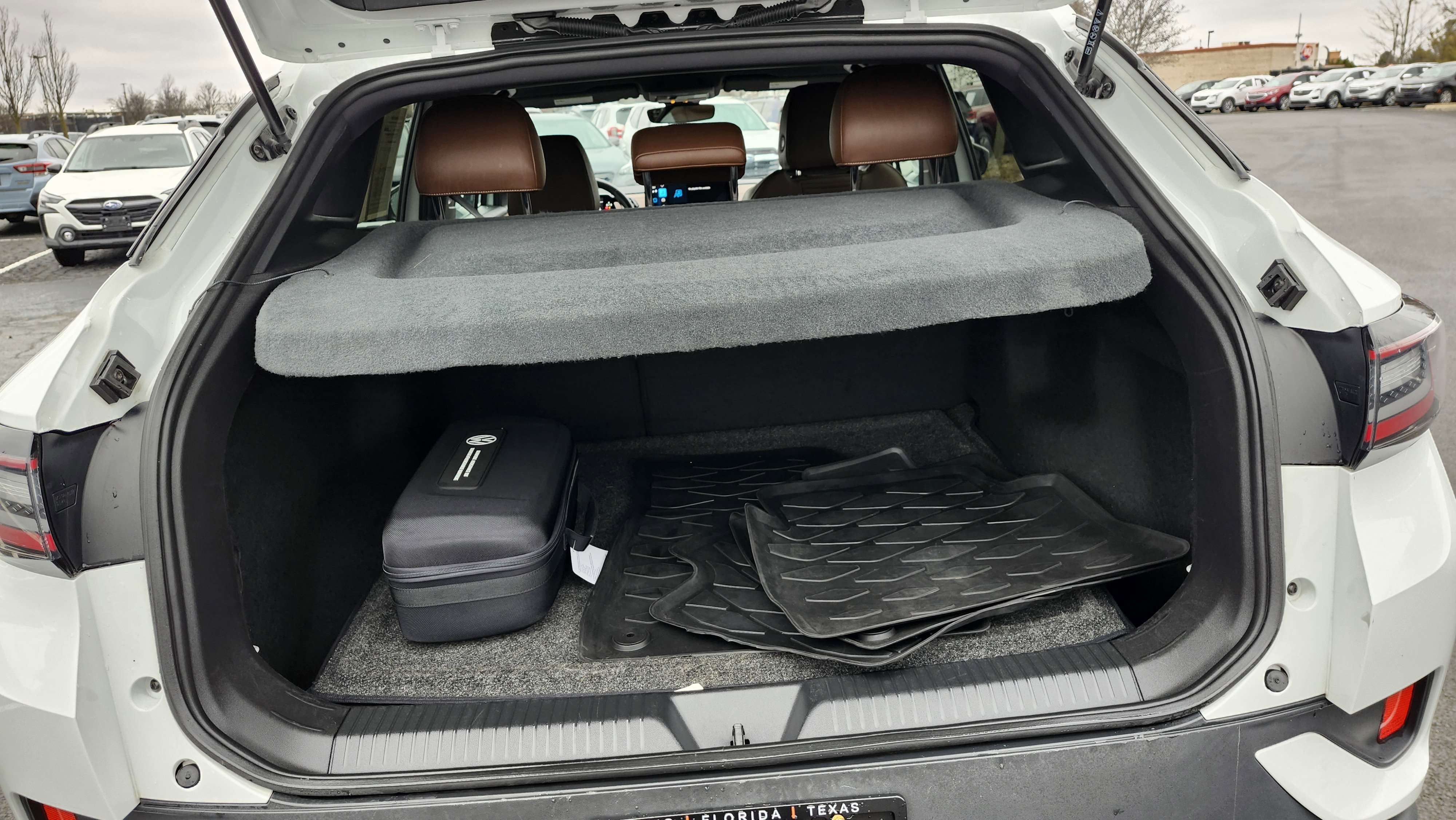 Used 2023 Volkswagen ID.4 Pro image 21