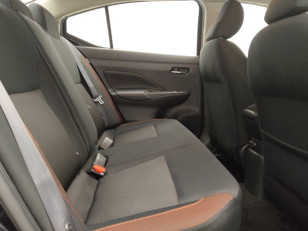 Used 2020 Nissan Versa SR FWD image 19