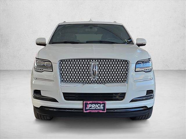 Used 2024 Lincoln Navigator Reserve AWD/4WD image 2