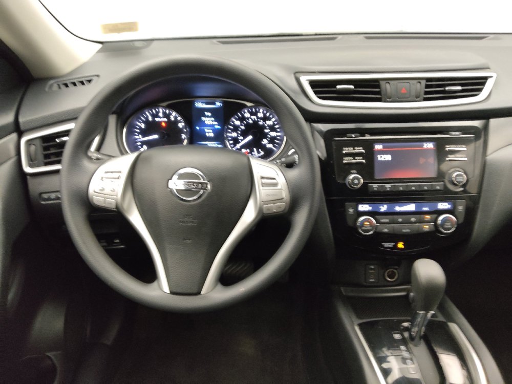 Used 2016 Nissan Rogue SV AWD/4WD image 22