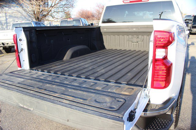 Used 2023 Chevrolet Silverado 2500 LT AWD/4WD image 13