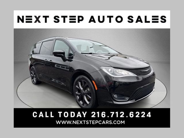 Used 2019 Chrysler Pacifica Touring-L w/ S Appearance Package