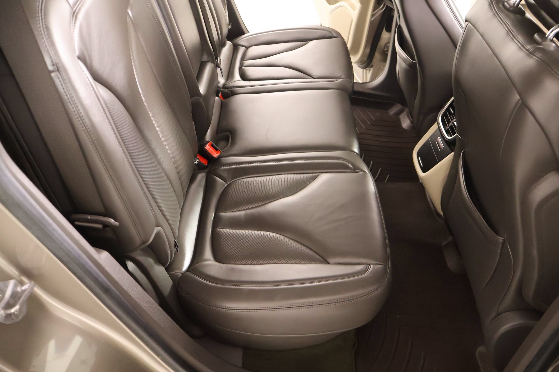 Used 2019 Lincoln Nautilus Select FWD image 14