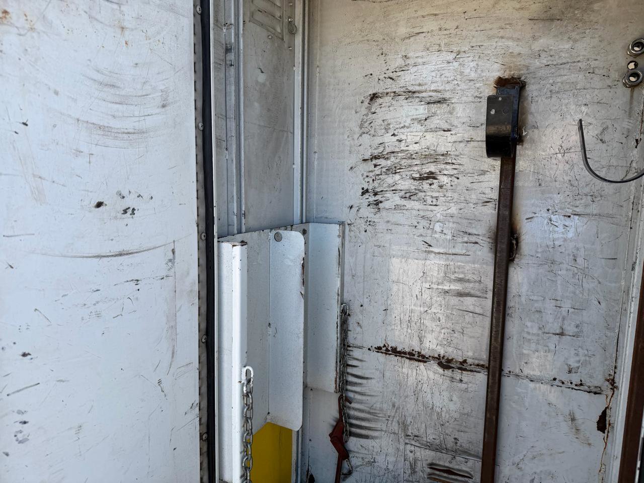 Used 2017 Ford F550 2WD Regular Cab Super Duty image 51