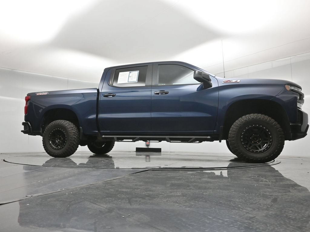 Used 2020 Chevrolet Silverado 1500 LT Trail Boss AWD/4WD image 3