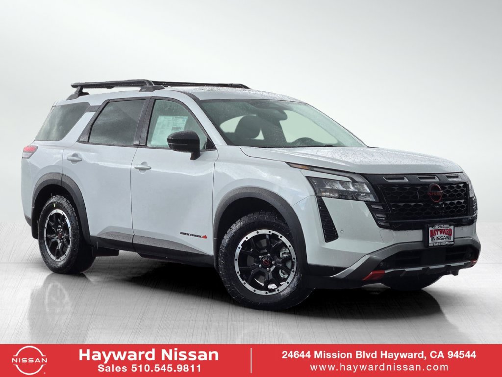 New 2026 Nissan Pathfinder Rock Creek w/ Rock Creek Premium Package