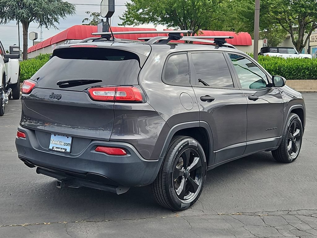 Used 2016 Jeep Cherokee Sport AWD/4WD image 6