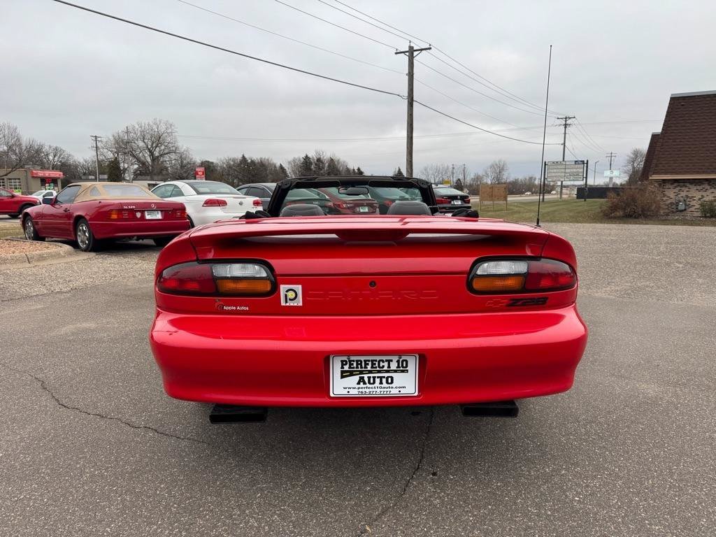 Used 1998 Chevrolet Camaro Z28 RWD image 8