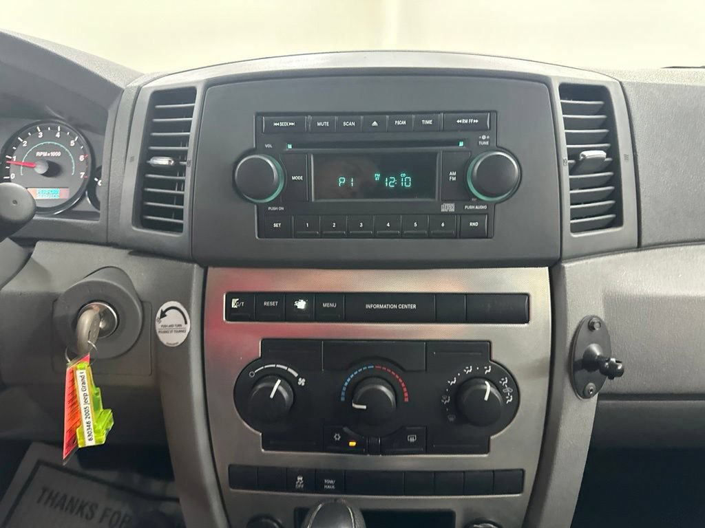 Used 2005 Jeep Grand Cherokee Laredo AWD/4WD image 43