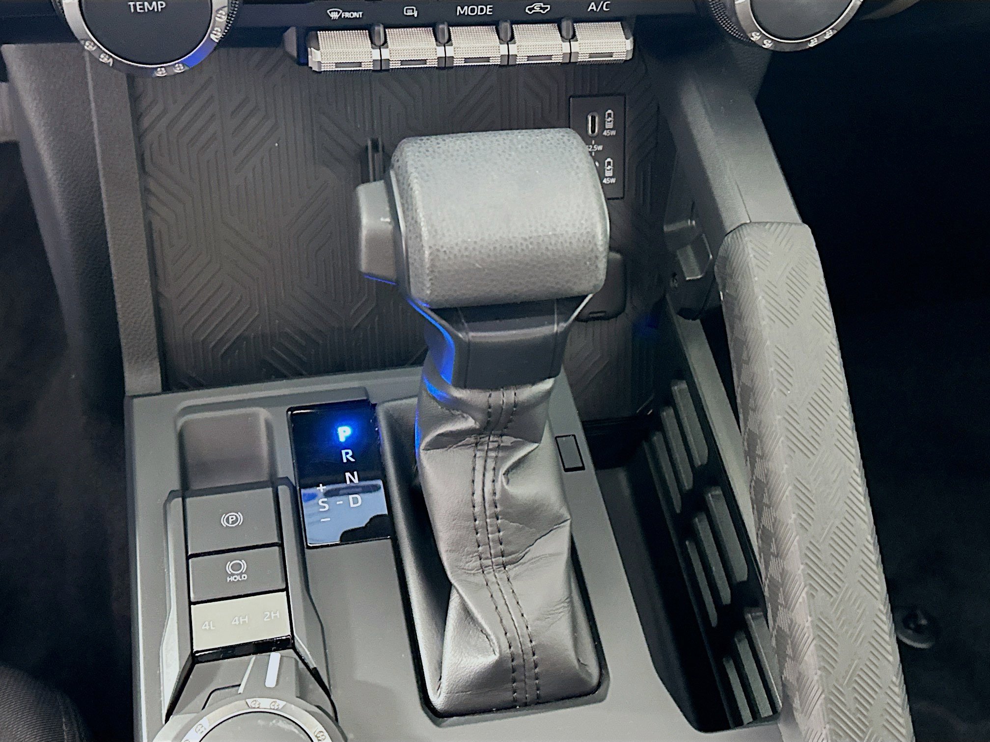 Used 2024 Toyota Tacoma SR image 23